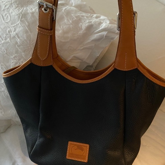 Dooney and Bourke Patterson handbag and wallet set - Picture 2 of 8